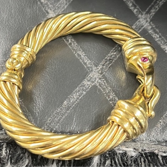 David Yurman 60.7 grams 18kt / 750 solid yellow gold bracelet w cabochon rubys - Picture 2 of 15
